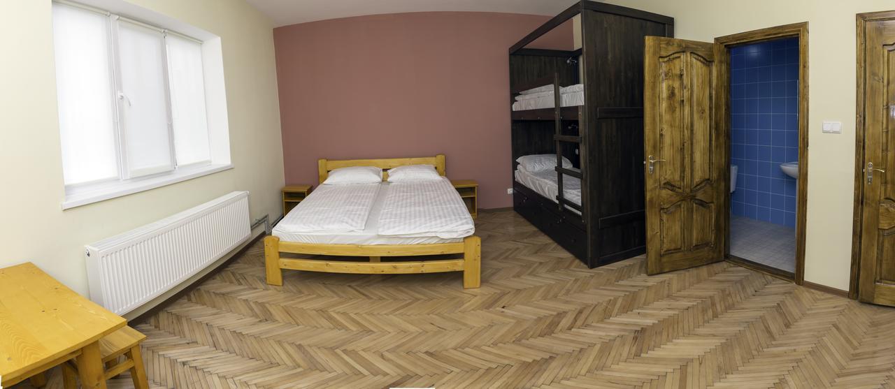 Dream Hostel Carpathians 拉希夫 外观 照片